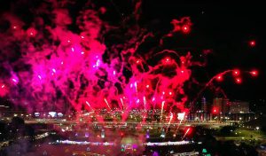 Venda e uso de fogos de artifício com barulho são proibidos no Distrito Federal; saiba as regras