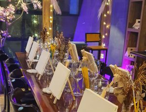 Restaurante Na Varanda oferece noite única com curso de pintura e harmonização de vinhos na Asa Sul