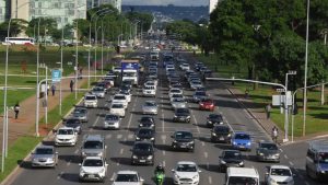 Carros comprados por venda direta voltam a ter isenção do IPVA no DF