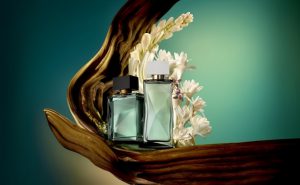Natura se consagra como marca mais premiada no Fragrantica Awards