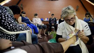 Práticas integrativas oferecem convívio em comunidade como benefício à saúde mental