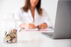 Teto do INSS em 2025 reforça reajustes e impacto nos benefícios
