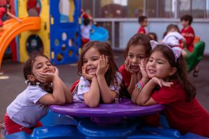 Escolher a Escola Certa: Um Passo Decisivo para o Futuro das Crianças