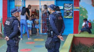 Volta às aulas na rede pública mobiliza forças de segurança do Distrito Federal