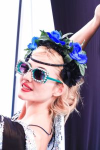 Rumo à folia: Varanda de Carnaval acontece nos dias 22 e 23/02 e traz oficina de maquiagem carnavalesca