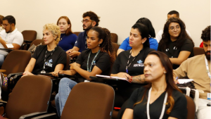 Profissionais de saúde debatem desafios em assistência à população vulnerável