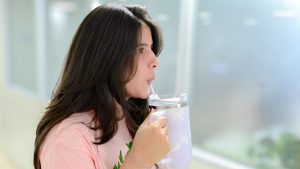 Ingestão adequada de água traz benefícios para a saúde física e mental