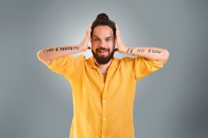 Murilo Gun volta ao teatro com a palestra espetáculo “Fé no Flow”