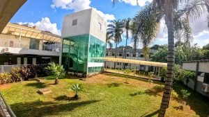 Pesquisa de alunos e docentes da Escola de Saúde Pública do DF é publicada na revista Health Policy and Technology