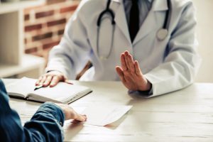 Judicialização da Saúde dispara: o que está por trás do aumento de mais de 500% nas ações?
