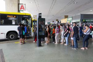 Vai de Graça registra mais de 2,4 milhões de acessos nos ônibus e metrô do DF durante o Carnaval