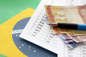 Contribuintes recorrem a empréstimos para antecipar restituição do Imposto de Renda