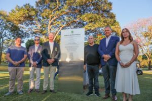 Clube de Golfe de Brasília recebe concessão do terreno e homenageia o governador Ibaneis Rocha