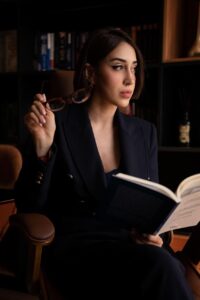 Emanuela de Araújo se consolida como um dos nomes mais promissores do Direito Penal brasileiro