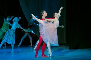 Ballet clássico de São Petersburgo traz ao Brasil “O Quebra-Nozes” com participação de Alexander Volchkov