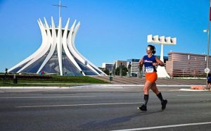 Brasília acelera nos últimos meses de 2025 com maratona de corridas de rua