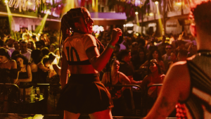 Latinetudes anuncia 6ª edição com grandes performances e tributo especial a Karol G