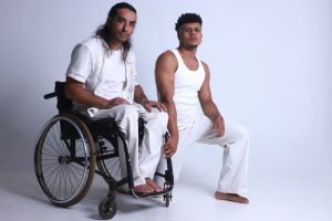 Entre gingas e toques, nasce a liberdade