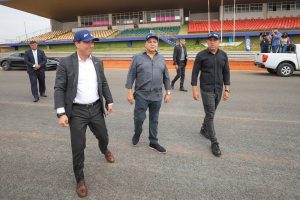 A um mês da reinauguração, governador Ibaneis Rocha visita obra do Autódromo de Brasília