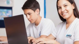 Educação do Futuro: Uso da Inteligência Artificial cresce entre jovens e inspira novo projeto escolar