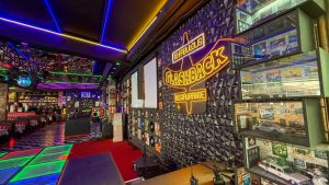 Pier 21 recebe Réveillon temático all inclusive inspirado nos anos 70, 80 e 90 promovido pelo restaurante To Fabulous Flashback