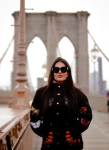 De Brasília a Nova York: Dra. Vanessa Rios redefine a estética de luxo e projeta a medicina brasileira no cenário internacional