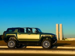 Brasília Motor Fest reúne carros clássicos e esportivos, experiências imersivas e atrações para toda a família neste sábado (15)