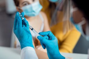 Conscientização: vacinação pode reduzir uso de antibióticos em 22%