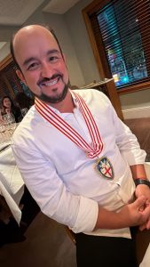 Reconhecimento Merecido: Chef Marcelo Petrarca recebe importante condecoração