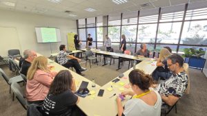 Oficina conecta artesanato, criatividade e empreendedorismo
