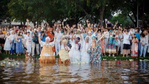 Cortejo histórico e anúncio da revitalização da Praça dos Orixás marcam Festa das Águas 2026