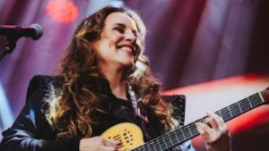 Ana Carolina Chega ao Centro de Convenções Ulysses, em 21 de Março Com a Turnê “25 Anas”, Que Celebra Seus 25 Anos de Carreira
