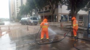 SLU realiza limpeza imediata após implosão do Hotel Torre Palace