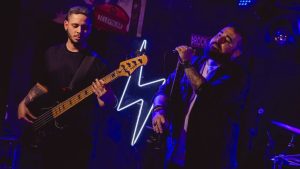 Bloco UK – “Te Conheço de Outros Carnavais” mistura rock e folia no coração de Brasília