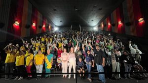 Pela Primeira Vez no Cinema: Como 300 Mulheres do DF Transformaram uma Sessão em Marco de Vida