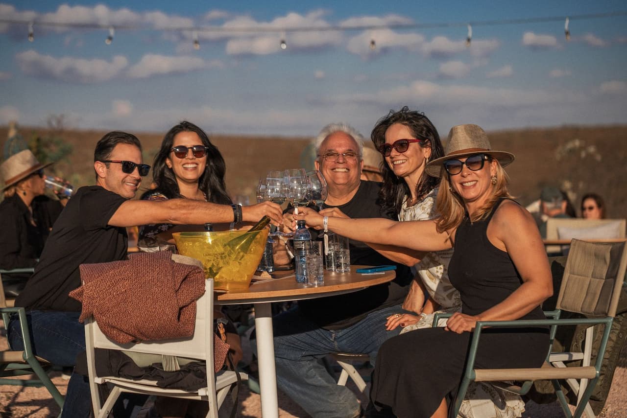 Carnaval do Mirante do Alto propõe celebração alternativa em meio à natureza na Chapada dos Veadeiros