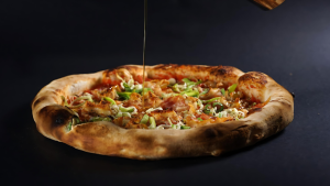 Los Santos Pizza e Pão aposta em promoções para quem quer curtir o Carnaval em casa