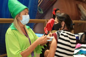 Sábado de carnaval terá 48 locais de vacinação no DF