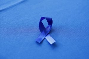 Março Azul: câncer colorretal pode ser prevenido com a adoção de hábitos saudáveis