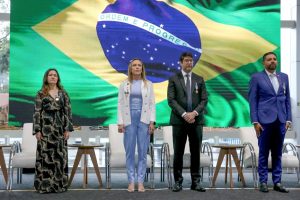 Trezentas Medalhas Mérito Economia são entregues a homenageados