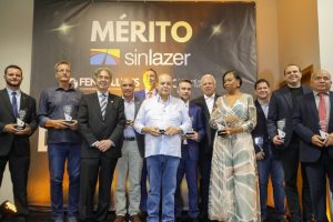 Durante premiação, governador destaca papel de clubes e associações esportivas para desenvolvimento econômico e oferta de lazer na capital