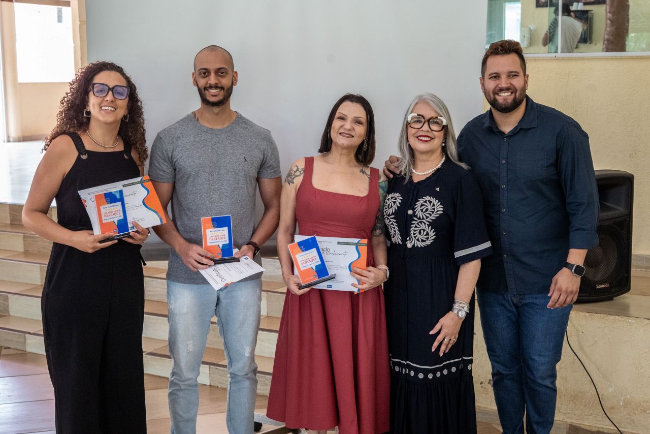 Programa Carência Zero homenageia servidores da Educação no DF