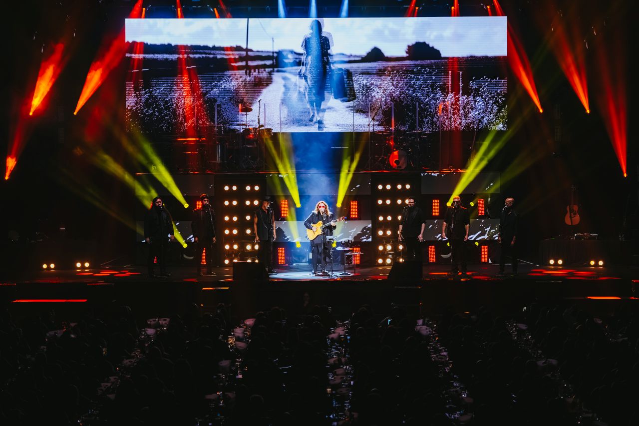 Últimos Ingressos: Ana Carolina chega ao Centro de Convenções Ulysses, em 21 de março, com a turnê “25 Anas”, que celebra seus 25 anos de carreira