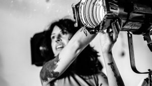 Divas do Samba 2026 abre inscrições para oficina gratuita de iluminação para mulheres