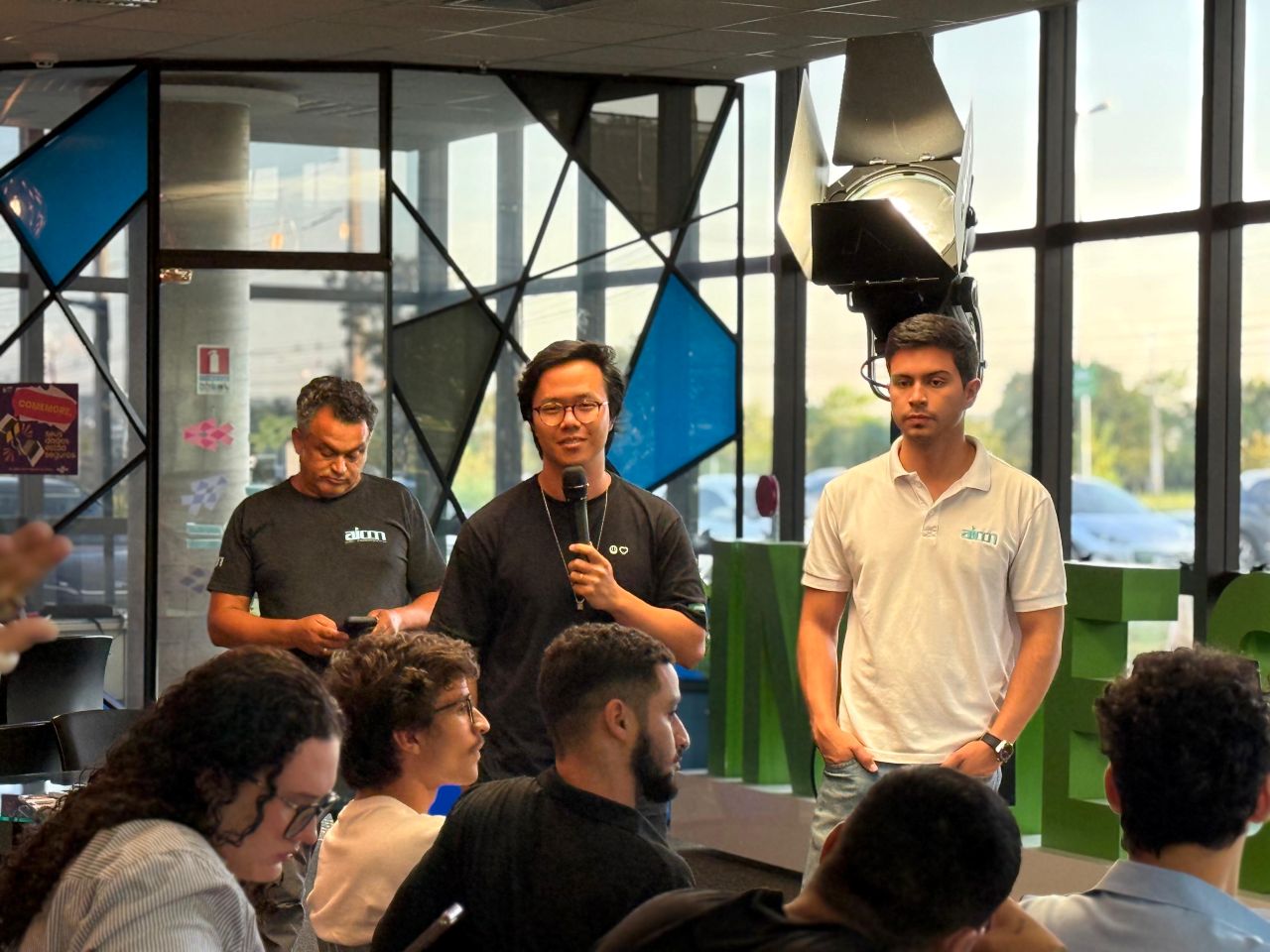 Painel Movimenta debate inteligência artificial e audiovisual no Biotic