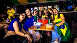 Do apito final ao baile: MC Rick é atração da noite de Copa no Fora do Eixo