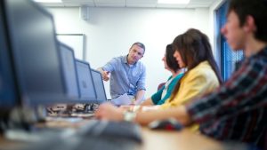 Projeto High Tech Course abre inscrições para formação online em cursos voltados para a tecnologia
