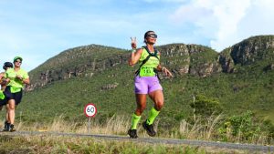 1ª Maratona e 12ª Meia Maratona da Chapada dos Veadeiros acontecem neste sábado em um dos percursos mais desafiadores do Brasil
