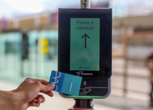Entenda como funciona a gratuidade no transporte público aos domingos e feriados