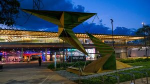 Do aço que ajudou a construir Brasília à arte: Pinheiro Ferragens  agora faz parte de monumento no coração da capital